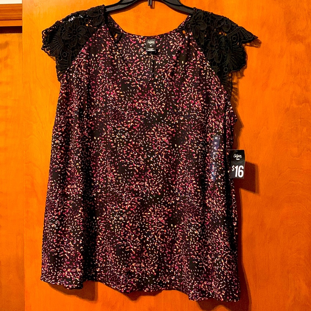 Semi formal pattern tank top